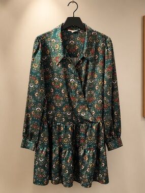 Women's Green Floral Long-Sleeve Tiered Shirt Dress